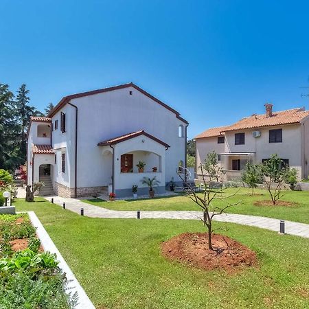 Lili Apartman Poreč Kültér fotó
