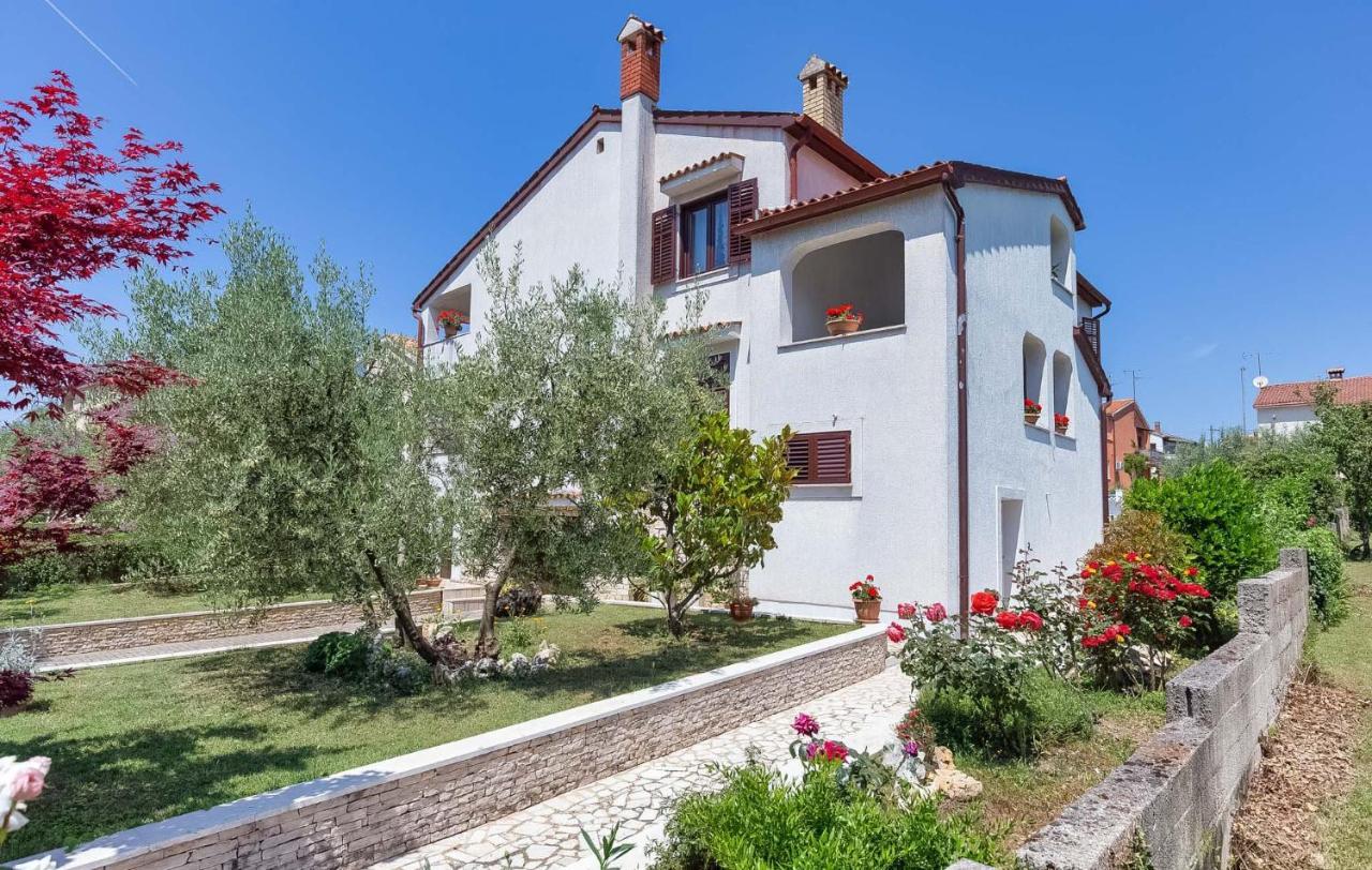 Lili Apartman Poreč Kültér fotó