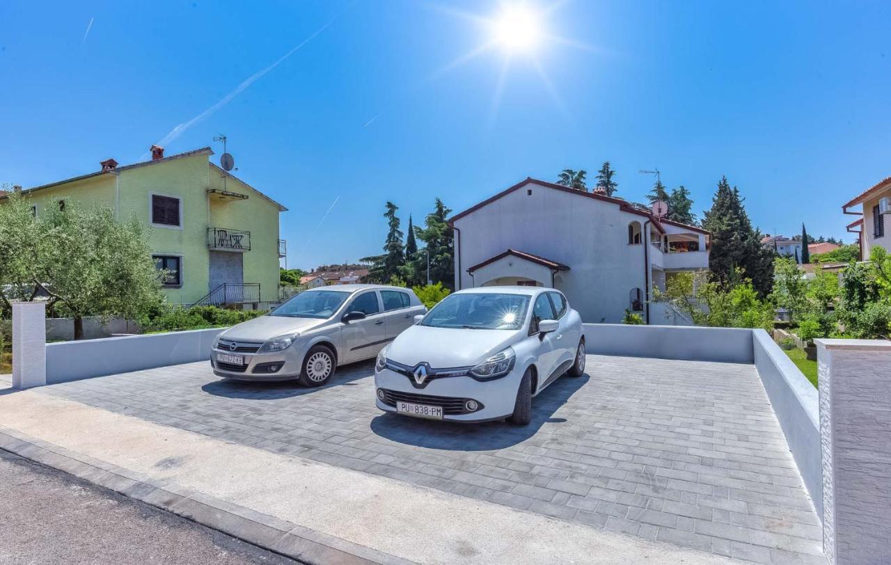 Lili Apartman Poreč Kültér fotó