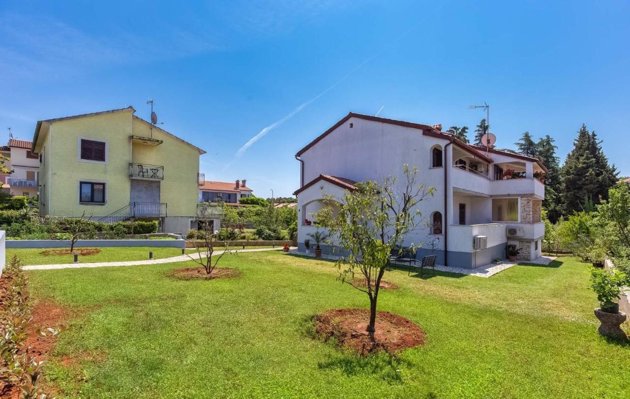 Lili Apartman Poreč Kültér fotó